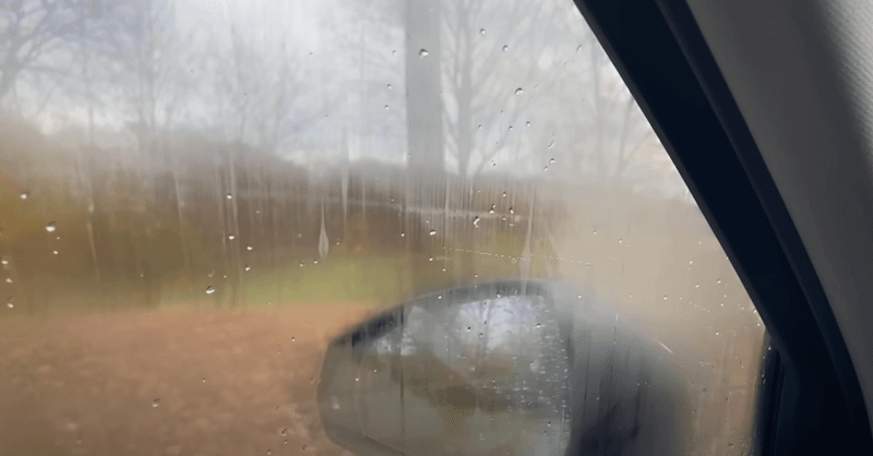 Hogyan védd meg az autó ablakait a párásodástól télen?
